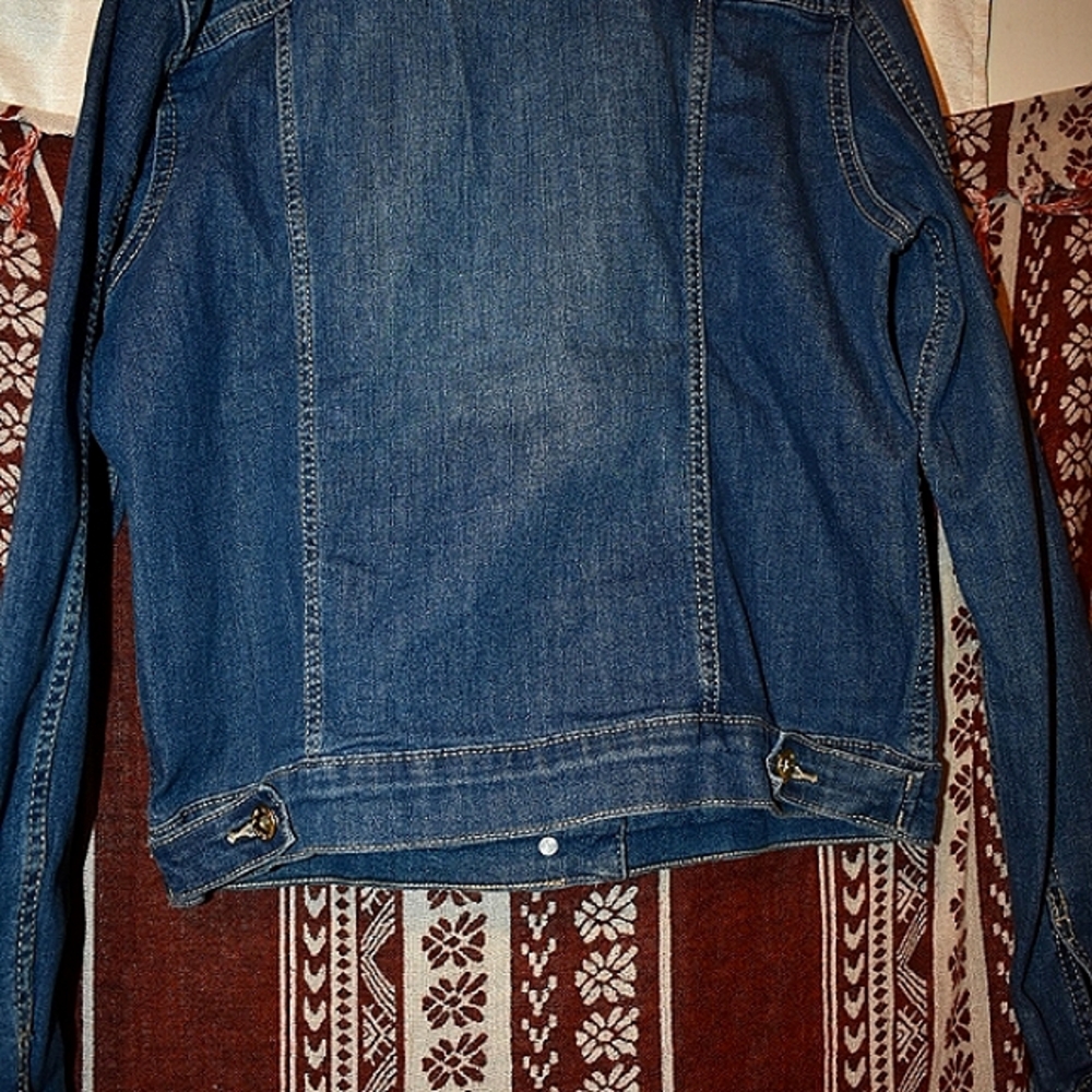 Dark Denim Anne Klein Jacket w/ gold buttons - Small - Picture 4 of 6